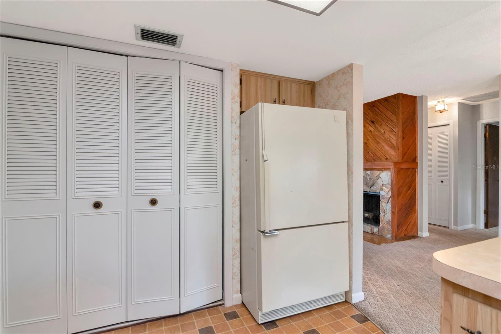 BAYWOOD VILLAGE SEC 5 - Residential