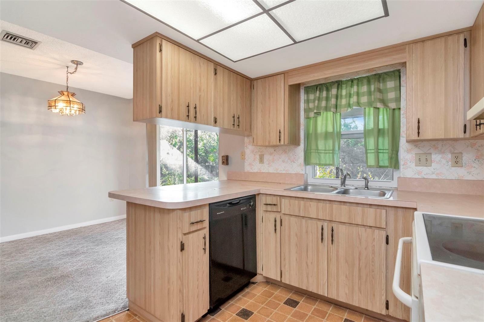 BAYWOOD VILLAGE SEC 5 - Residential