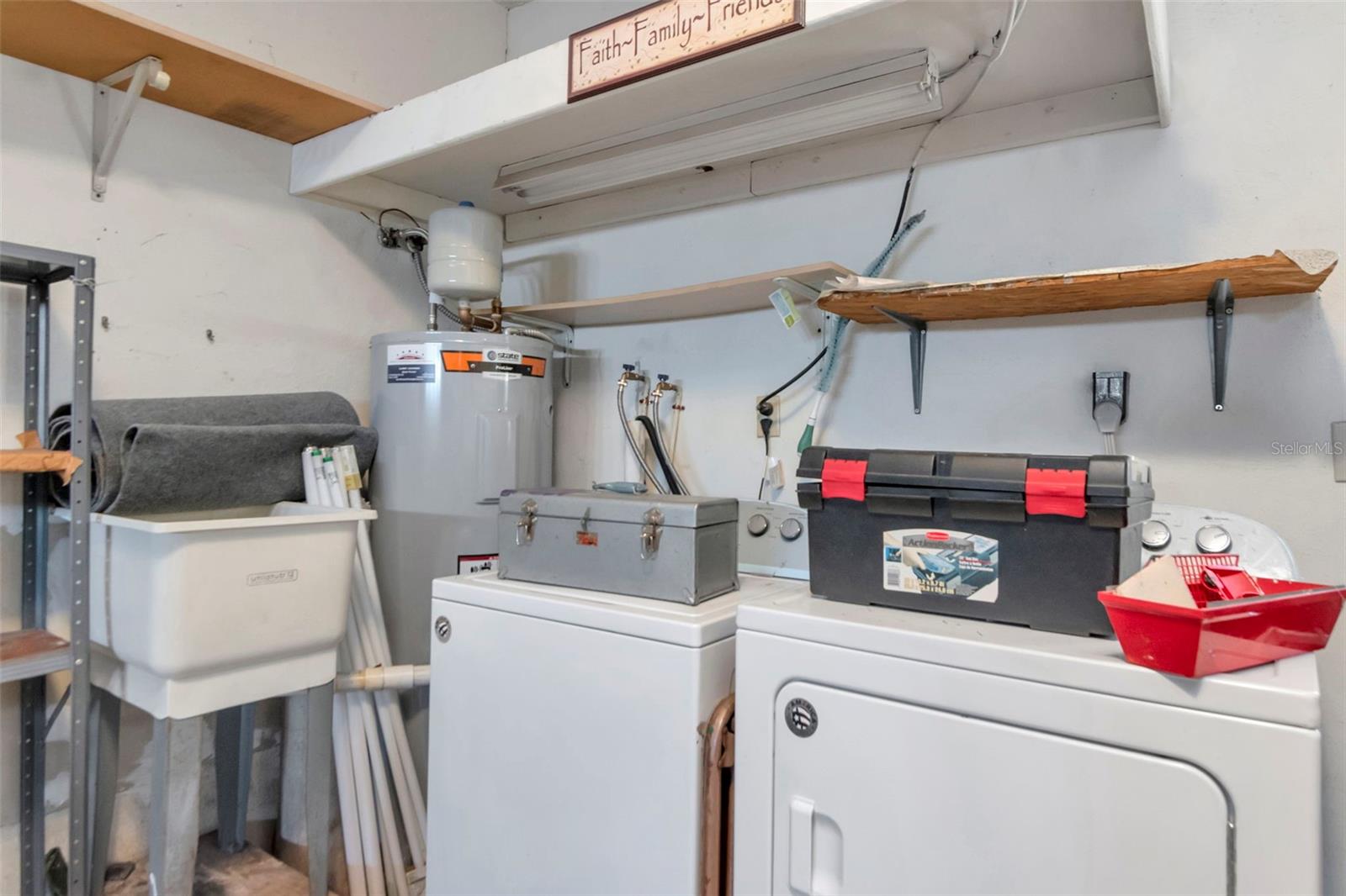 BAYWOOD VILLAGE SEC 5 - Residential