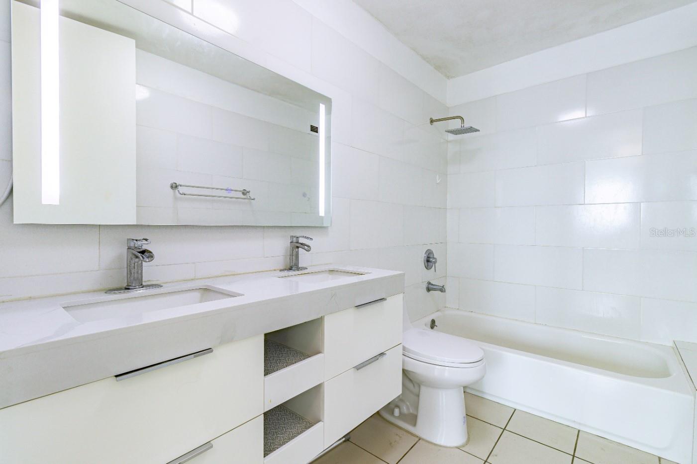 CONDOMINIO MILLENNIUM - Residential