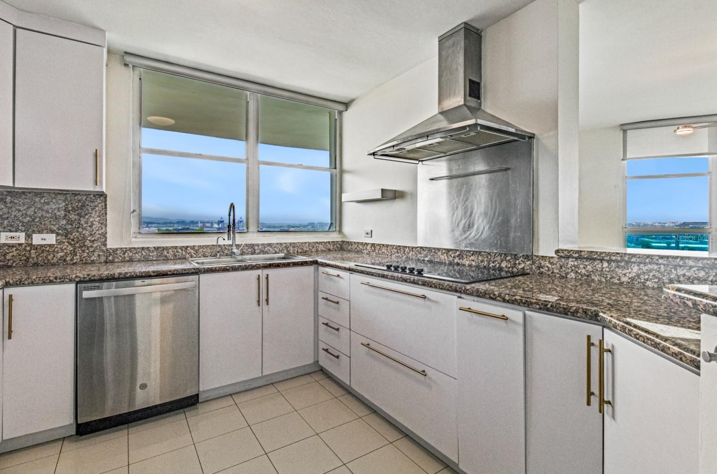 CONDOMINIO MILLENNIUM - Residential