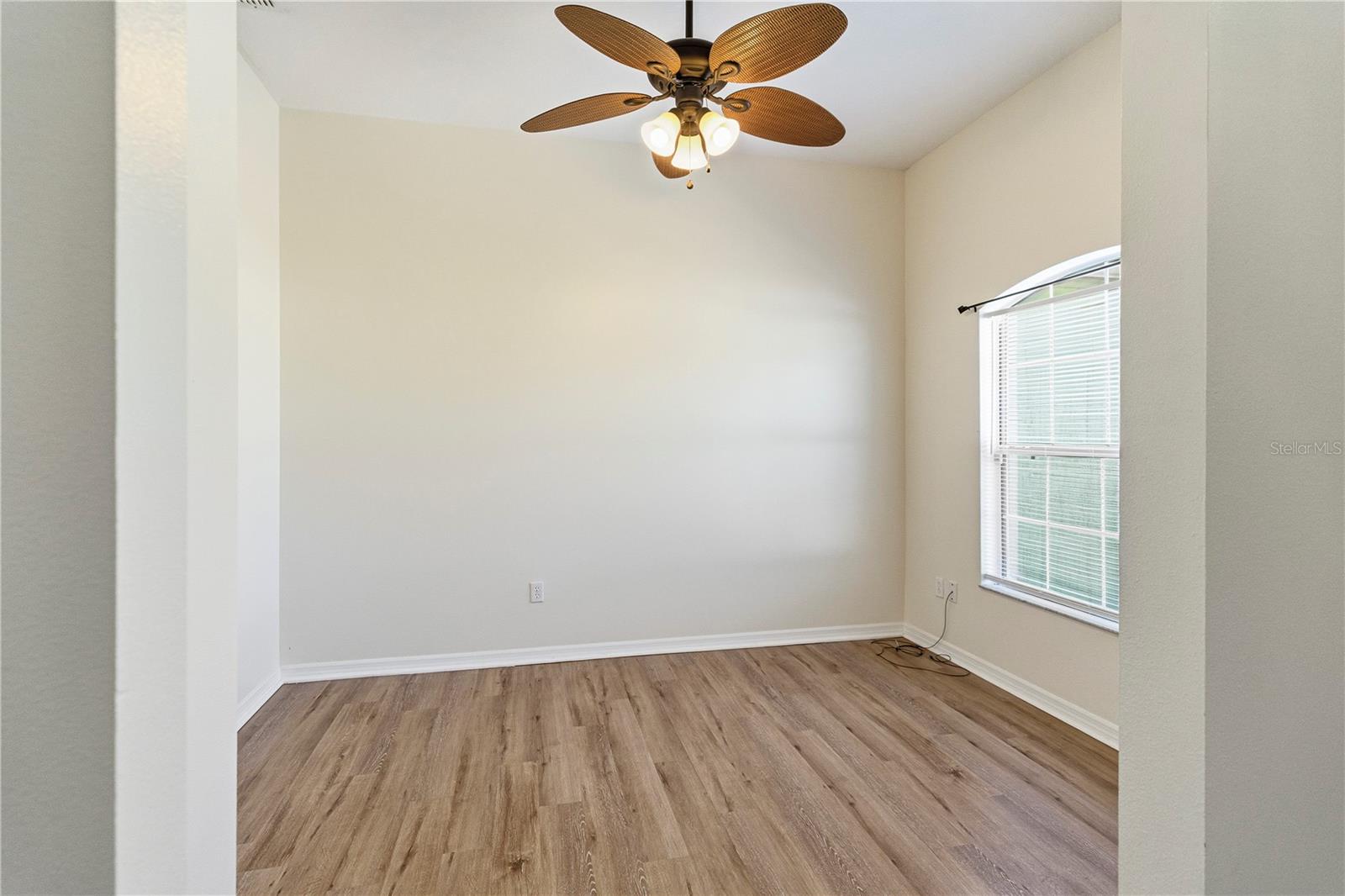 15 LOCUST LOOP DRIVE