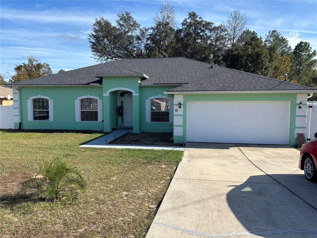 Photo of 15 Locust Loop Drive, Ocala, FL 34472 (MLS # OM714806)