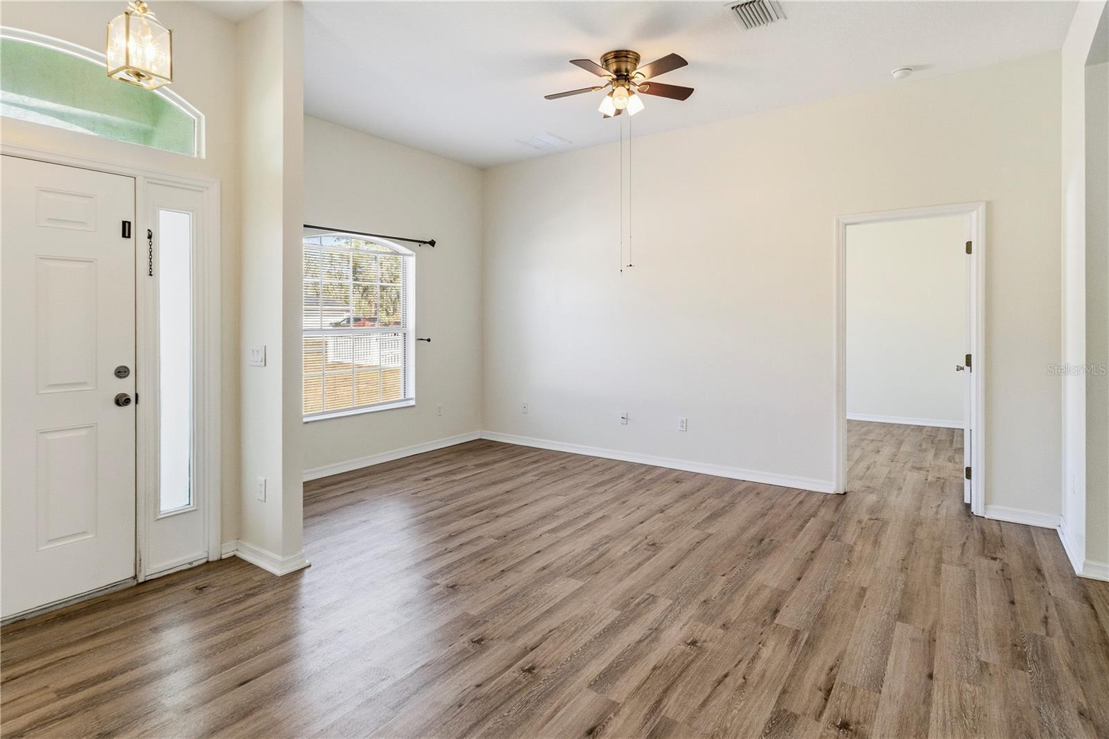 15 LOCUST LOOP DRIVE