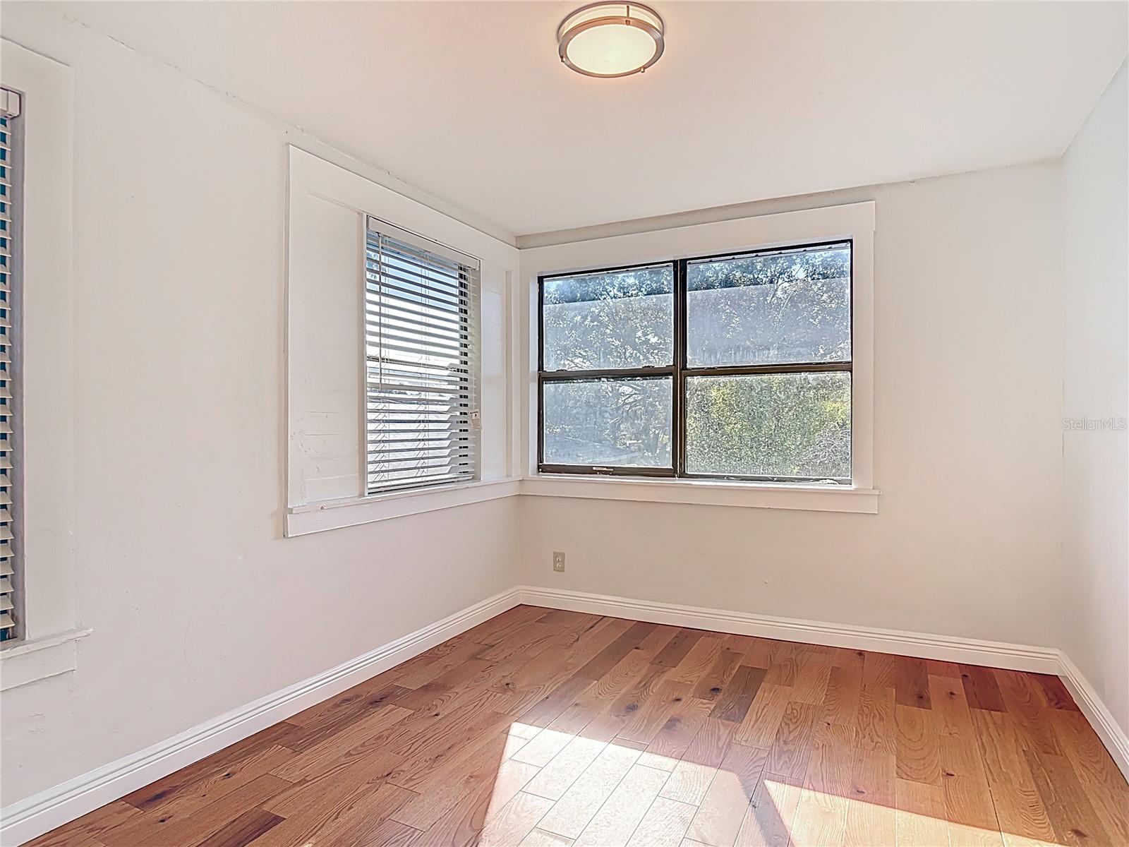 AVONDALE PARK - Residential