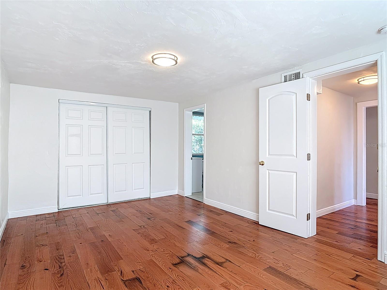 AVONDALE PARK - Residential