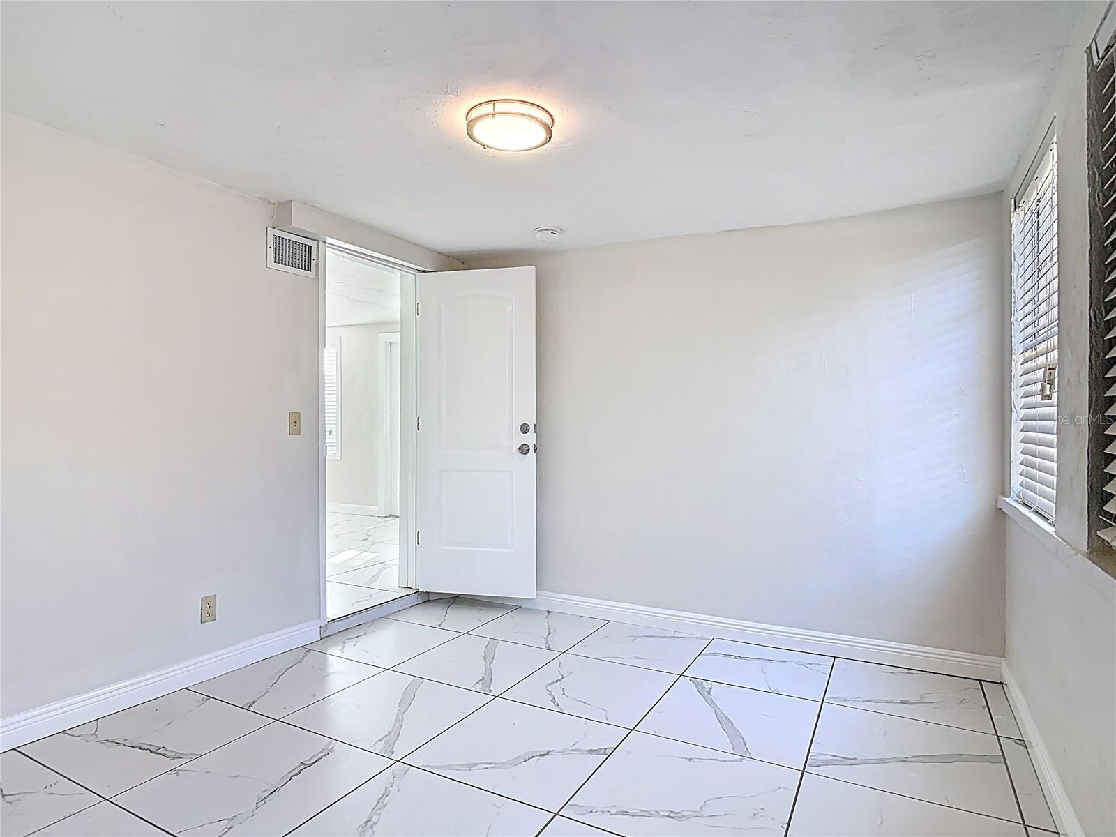 AVONDALE PARK - Residential