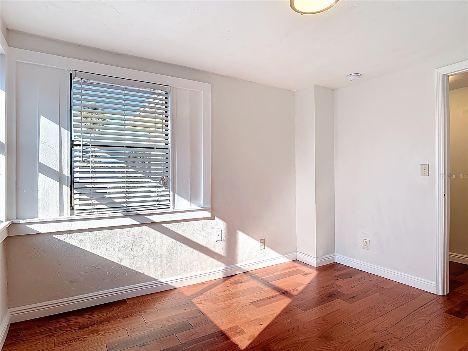 AVONDALE PARK - Residential