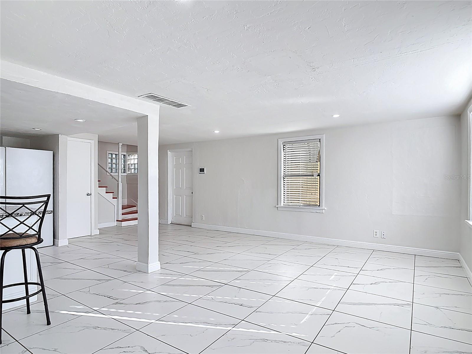 AVONDALE PARK - Residential