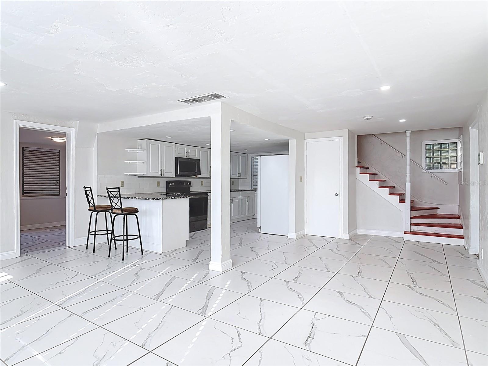 AVONDALE PARK - Residential