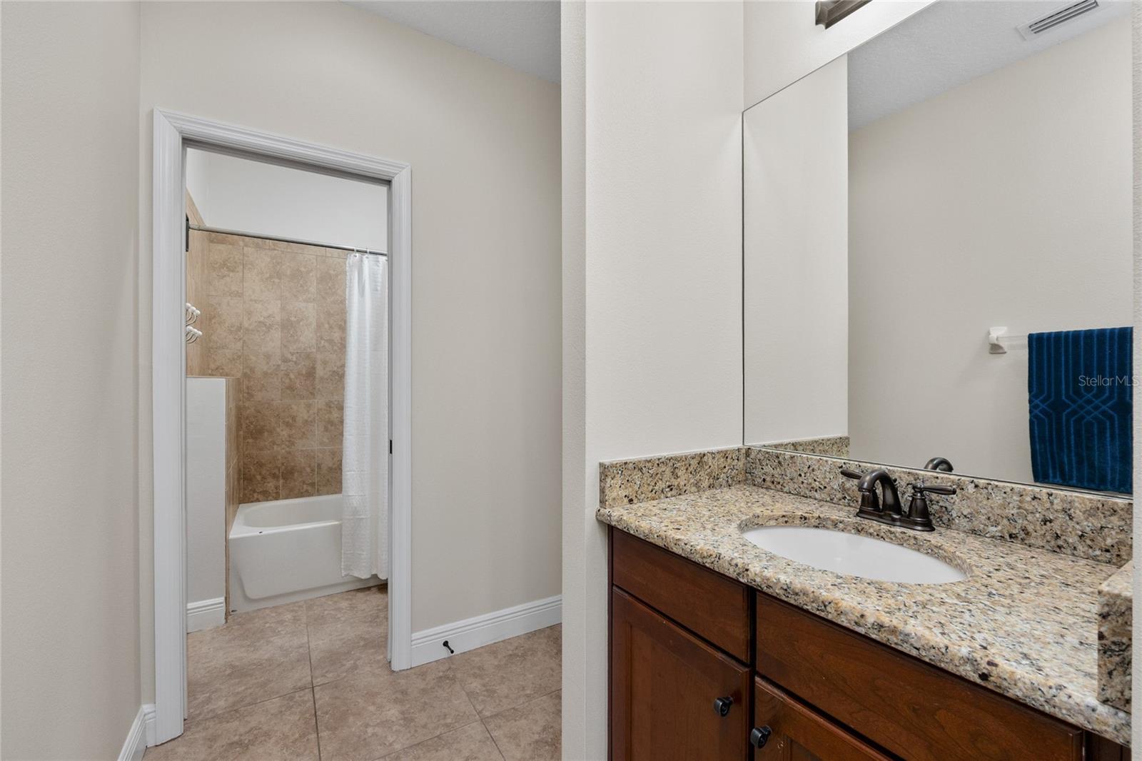 NINE EAGLES UNIT ONE SEC I - Residential