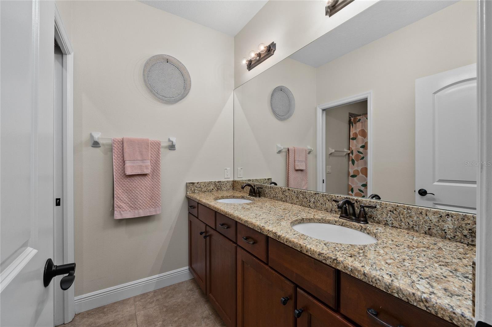 NINE EAGLES UNIT ONE SEC I - Residential