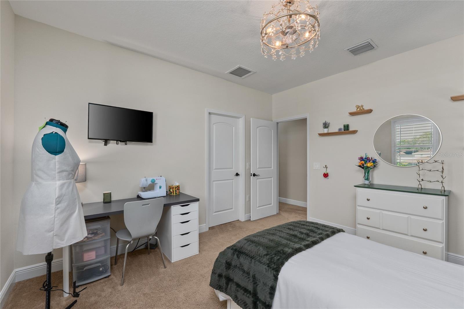 NINE EAGLES UNIT ONE SEC I - Residential