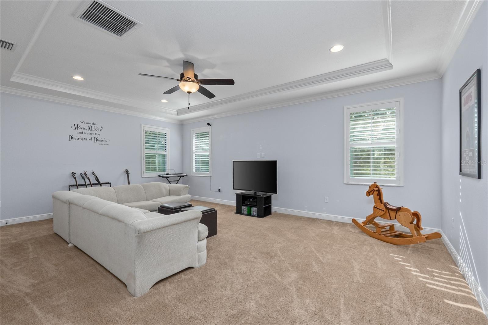 NINE EAGLES UNIT ONE SEC I - Residential