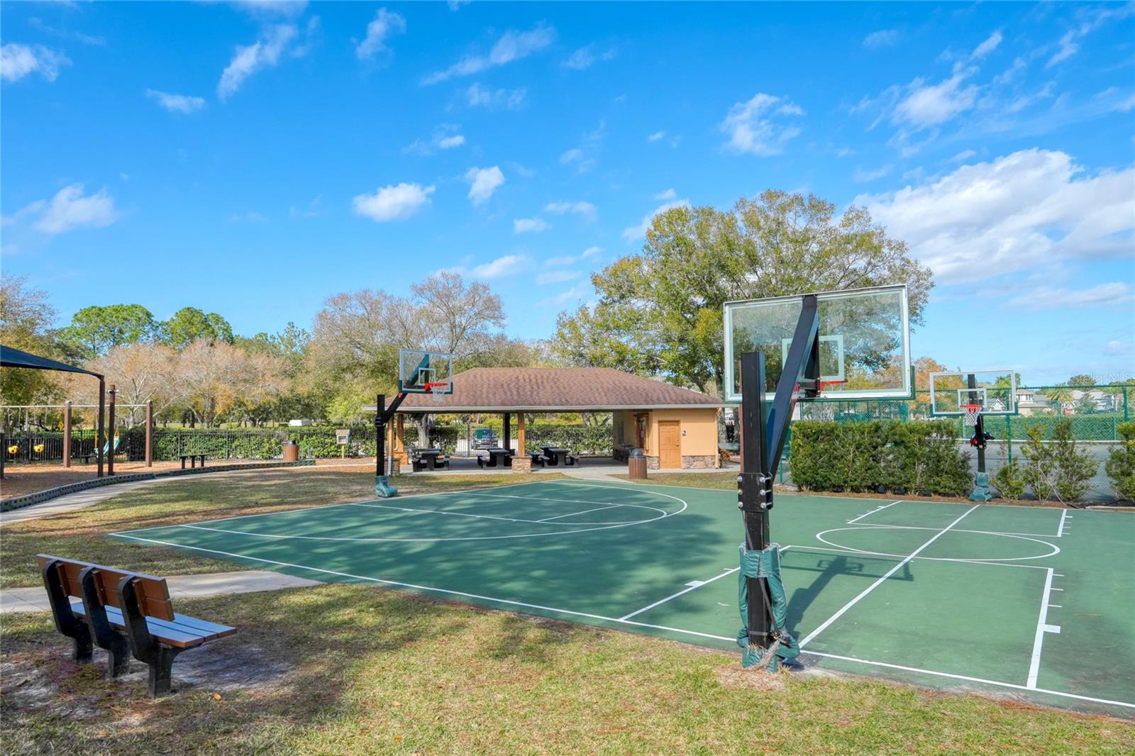 NINE EAGLES UNIT ONE SEC I - Residential