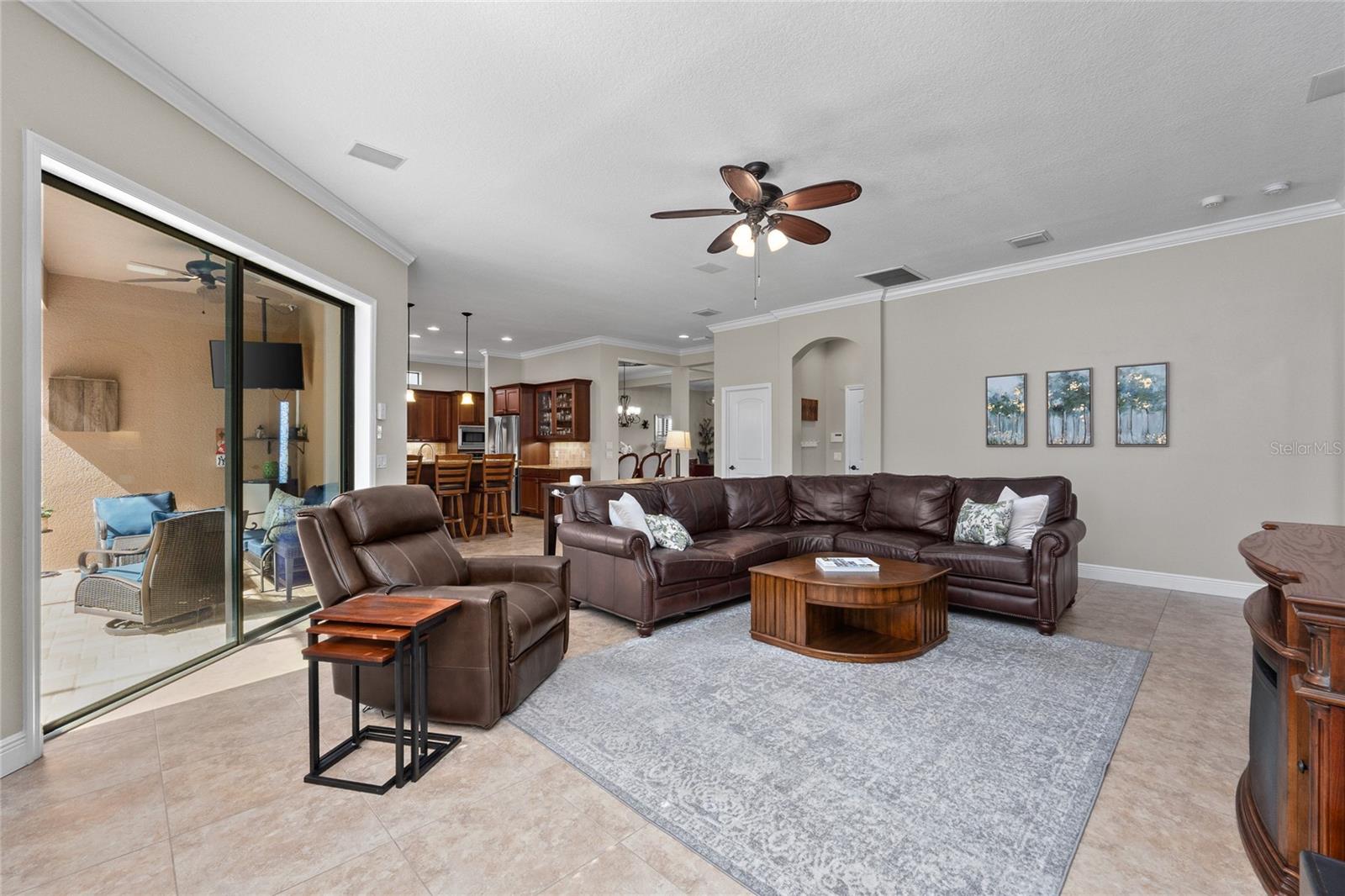 NINE EAGLES UNIT ONE SEC I - Residential