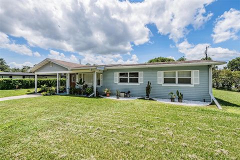 A home in LAKELAND