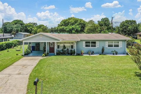 A home in LAKELAND