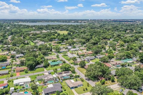 A home in LAKELAND