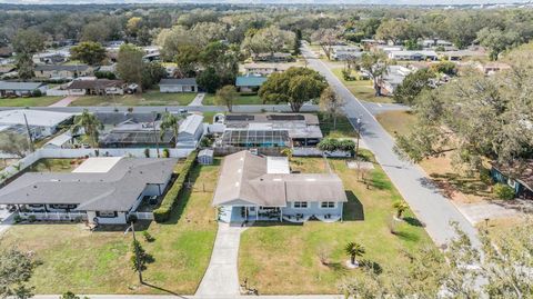 A home in LAKELAND