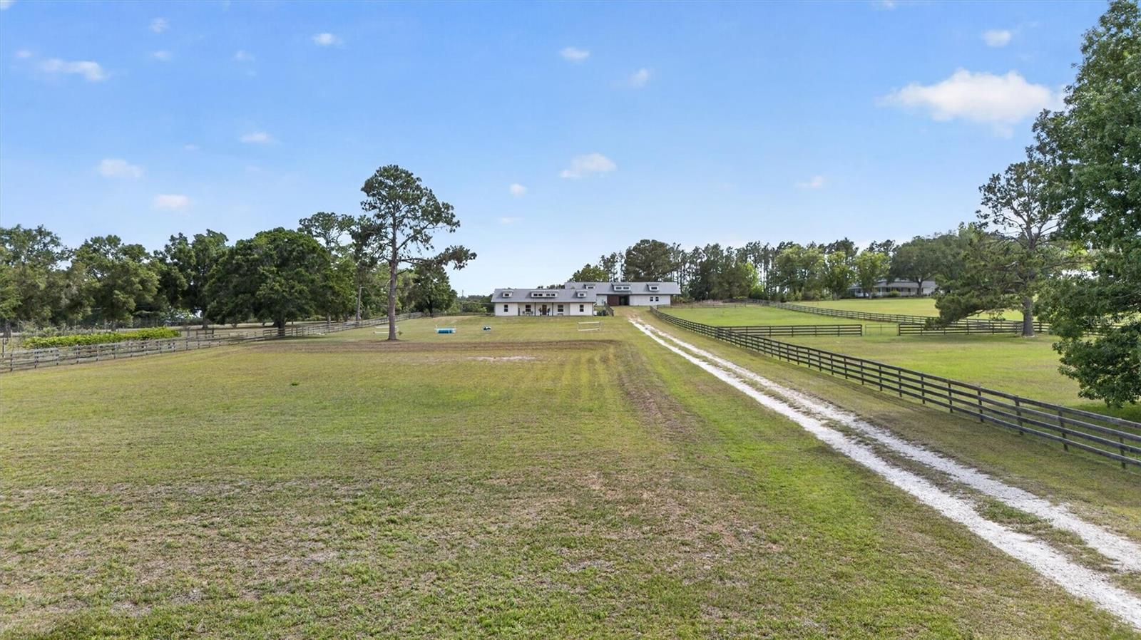 SHAW FARMS OF ALACHUA - Residential