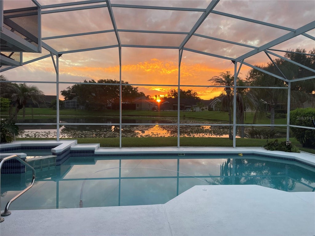 Photo of 14319 Roxshire Drive, Orlando, FL 32837 (MLS # O6416465)
