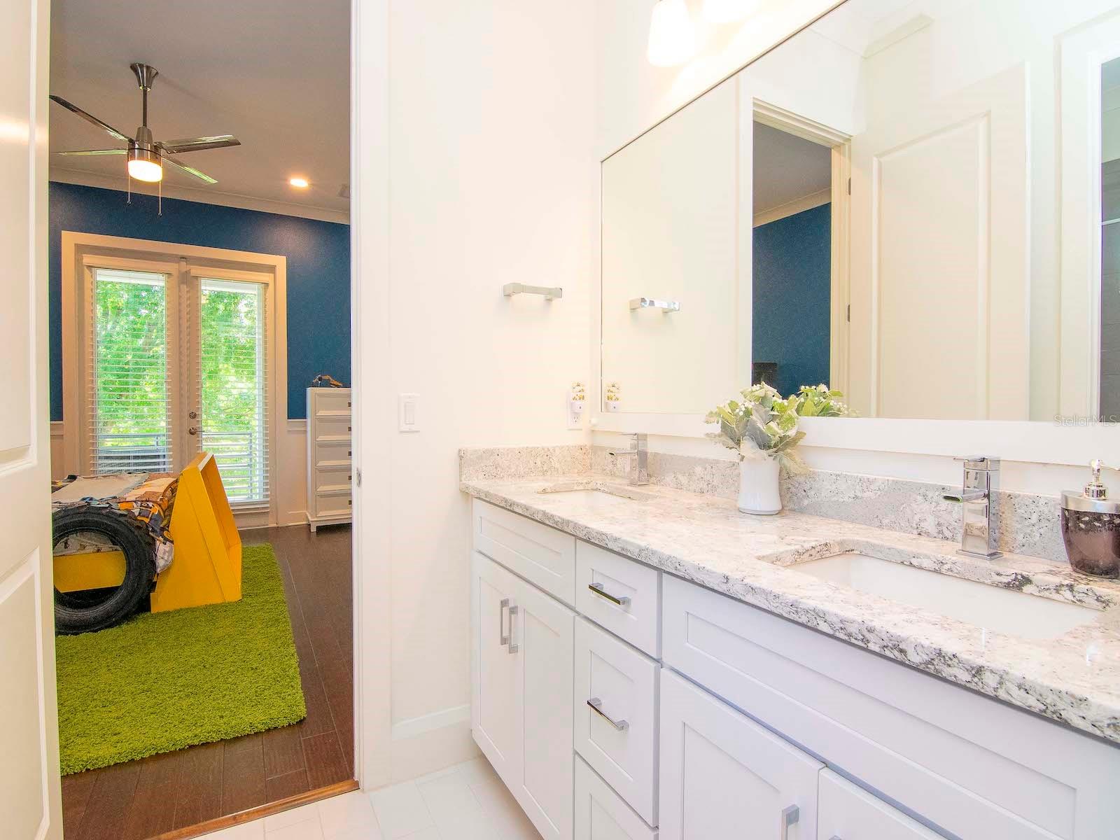 DAVIS ISLANDS PB10 PG52 TO 57 - Residential