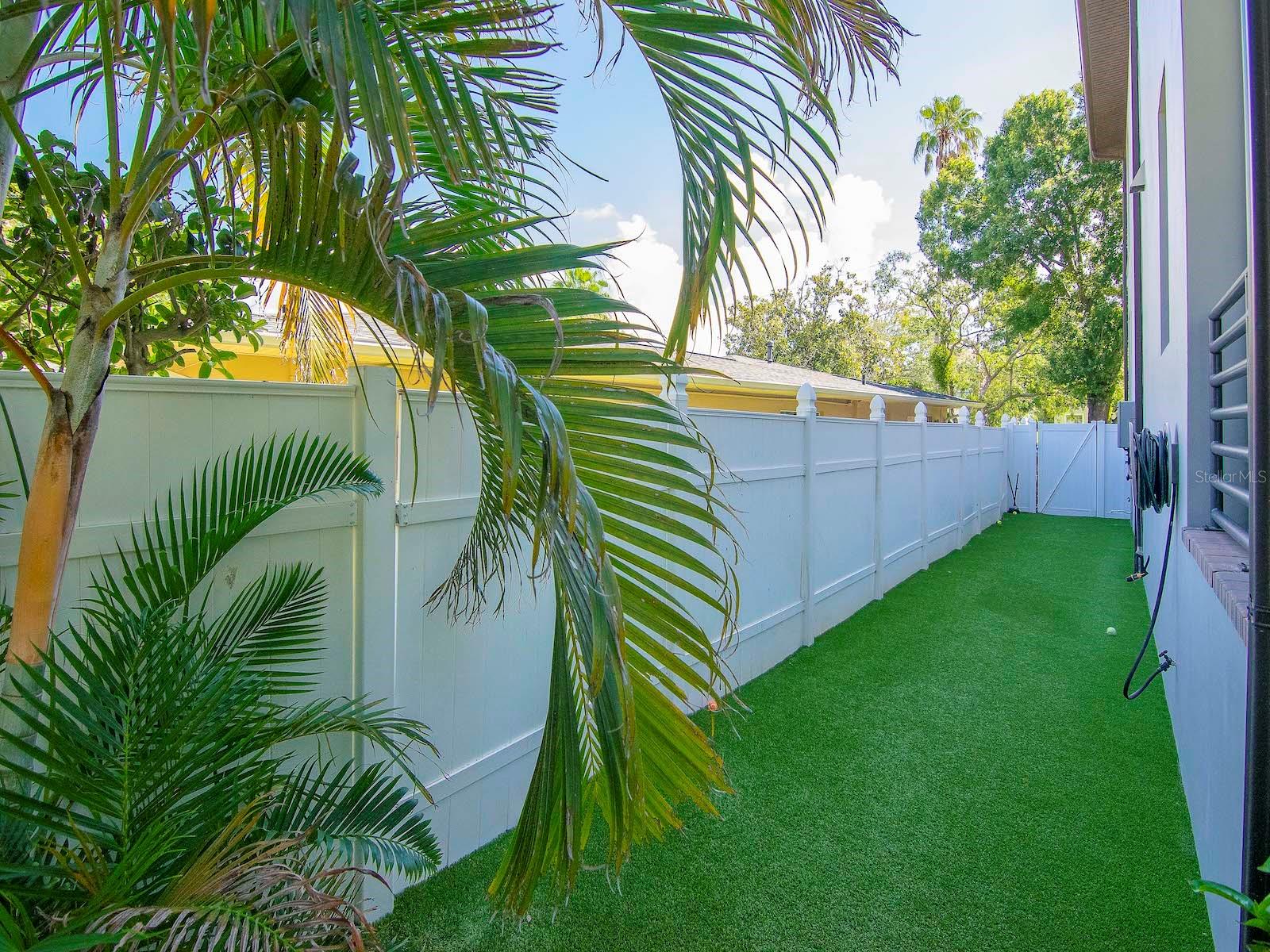 DAVIS ISLANDS PB10 PG52 TO 57 - Residential