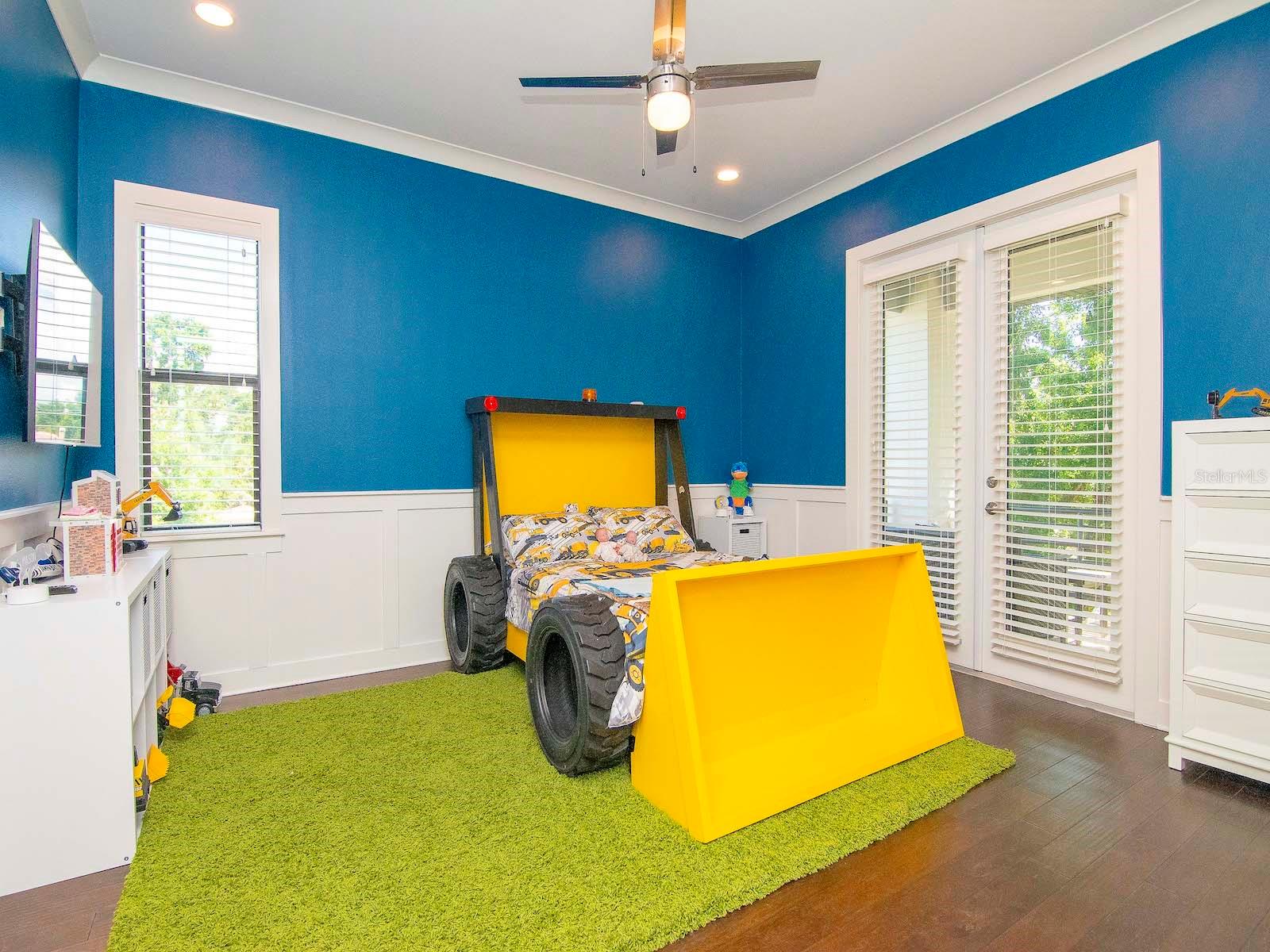 DAVIS ISLANDS PB10 PG52 TO 57 - Residential