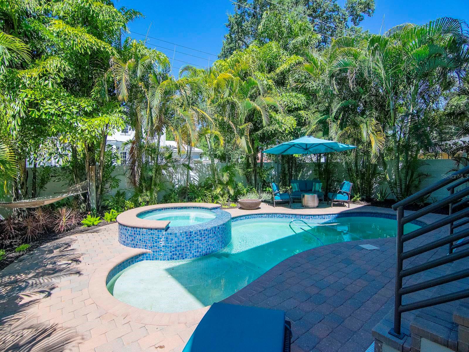 DAVIS ISLANDS PB10 PG52 TO 57 - Residential