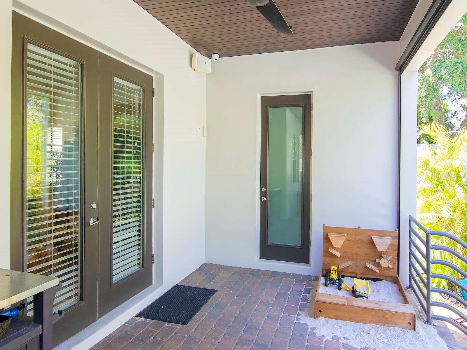 DAVIS ISLANDS PB10 PG52 TO 57 - Residential