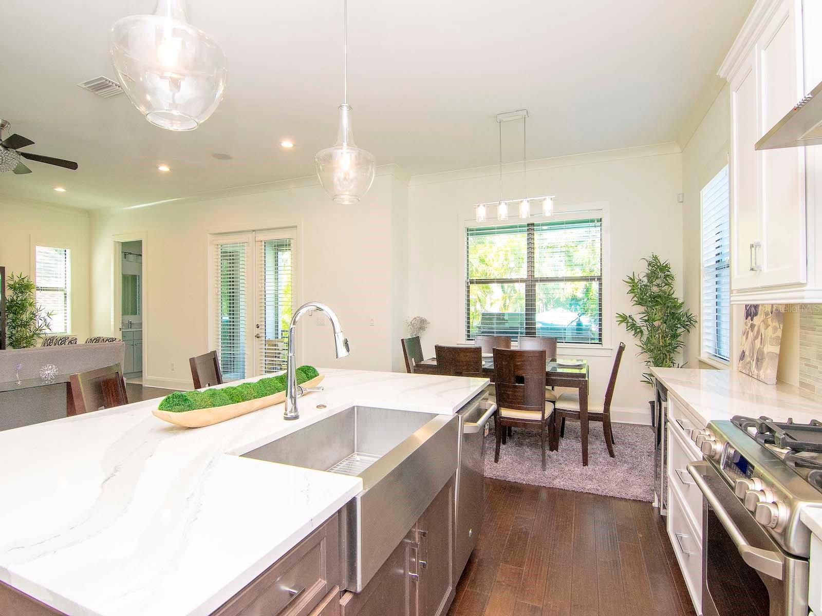 DAVIS ISLANDS PB10 PG52 TO 57 - Residential