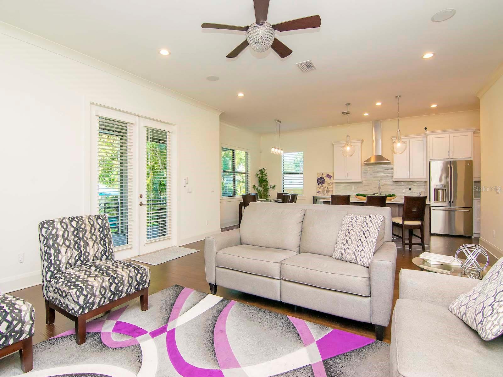 DAVIS ISLANDS PB10 PG52 TO 57 - Residential