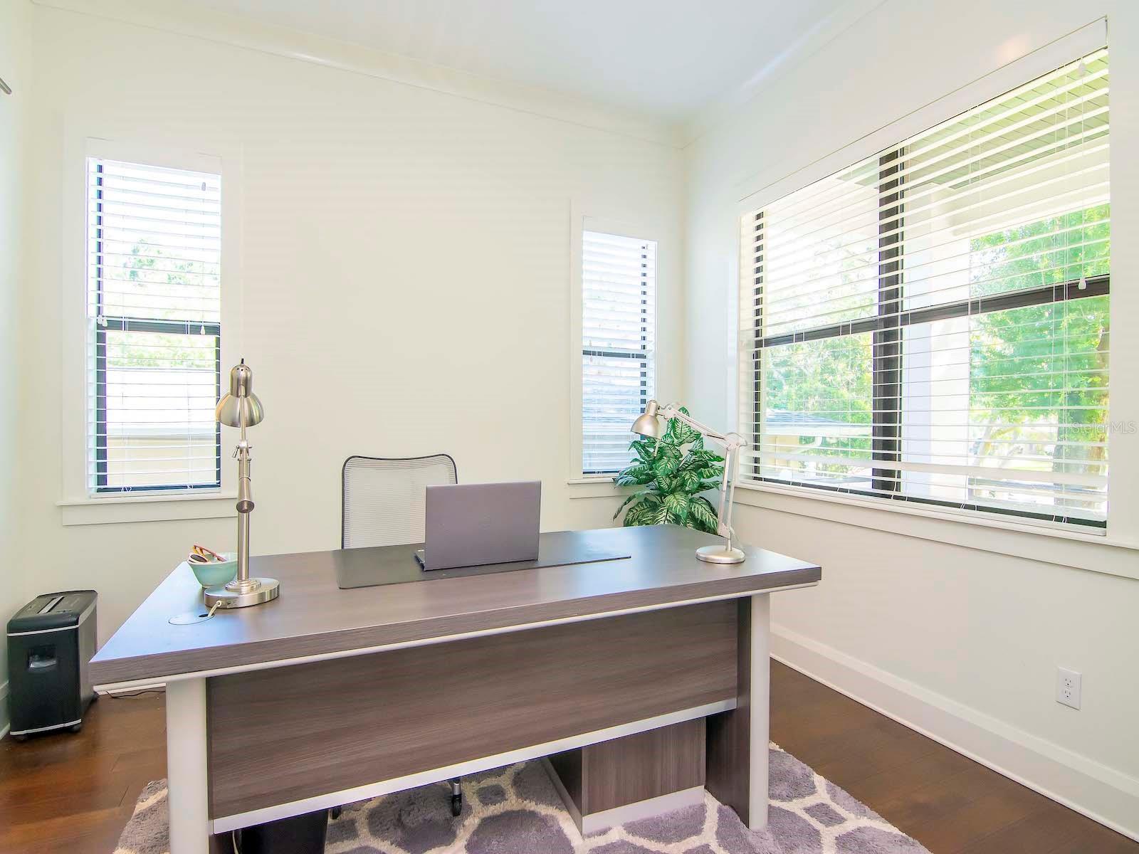 DAVIS ISLANDS PB10 PG52 TO 57 - Residential