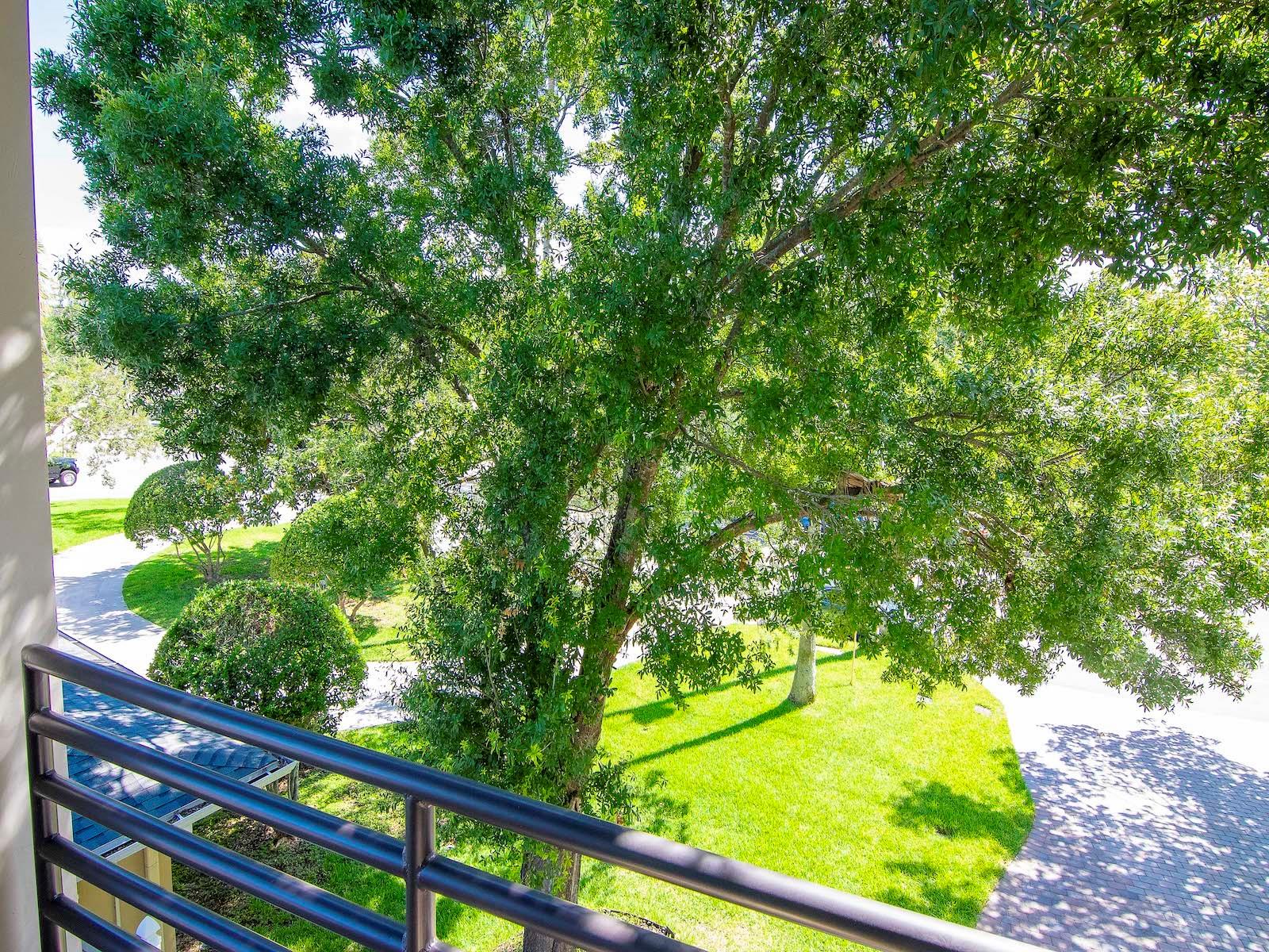 DAVIS ISLANDS PB10 PG52 TO 57 - Residential