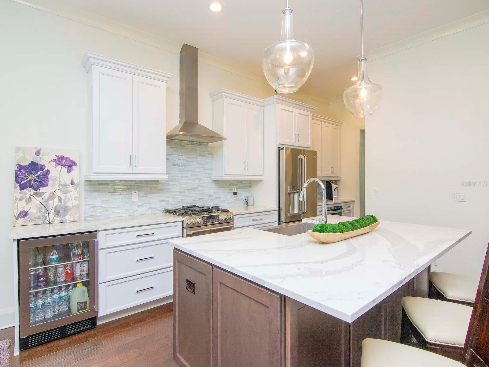 DAVIS ISLANDS PB10 PG52 TO 57 - Residential