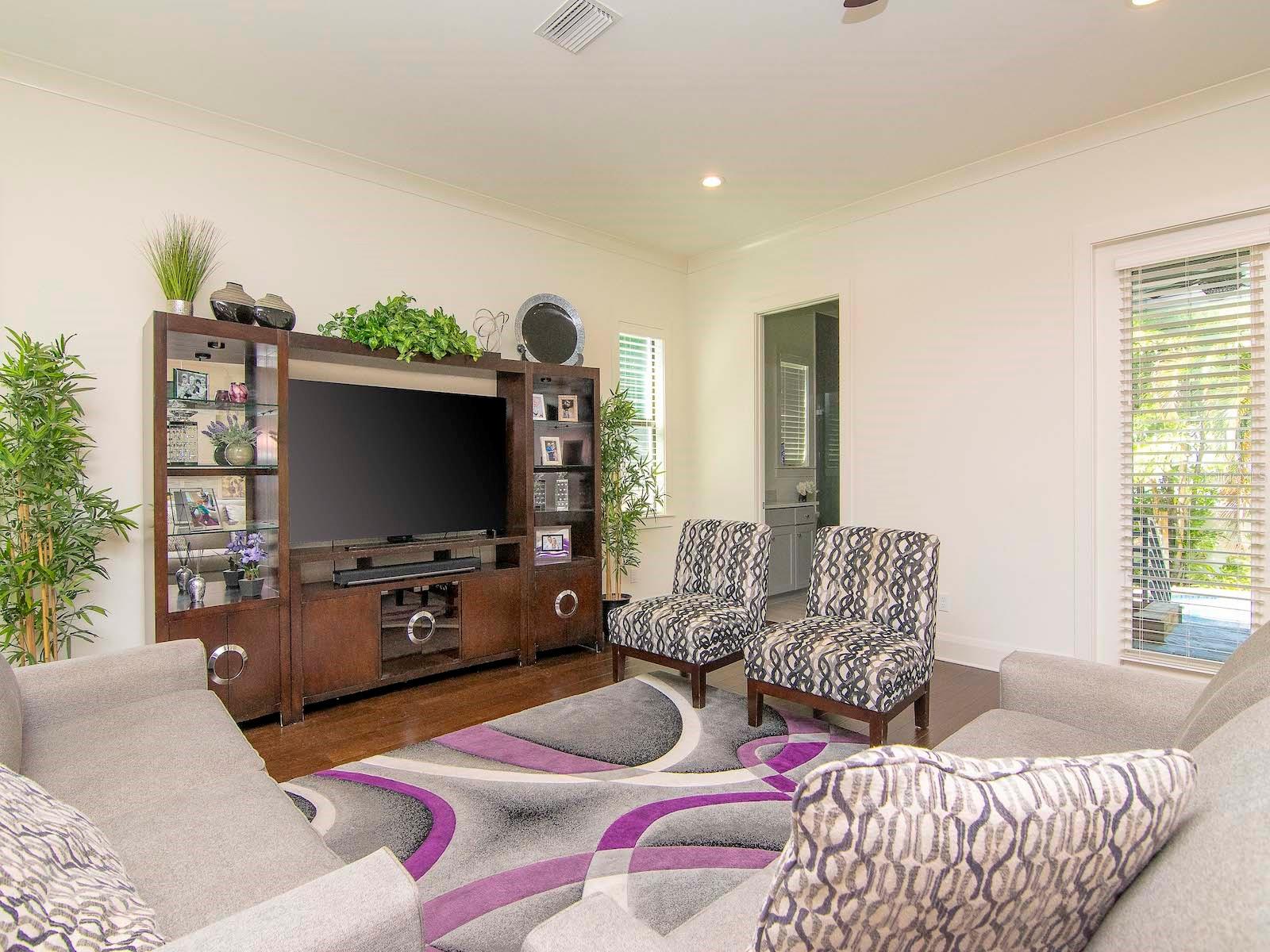 DAVIS ISLANDS PB10 PG52 TO 57 - Residential