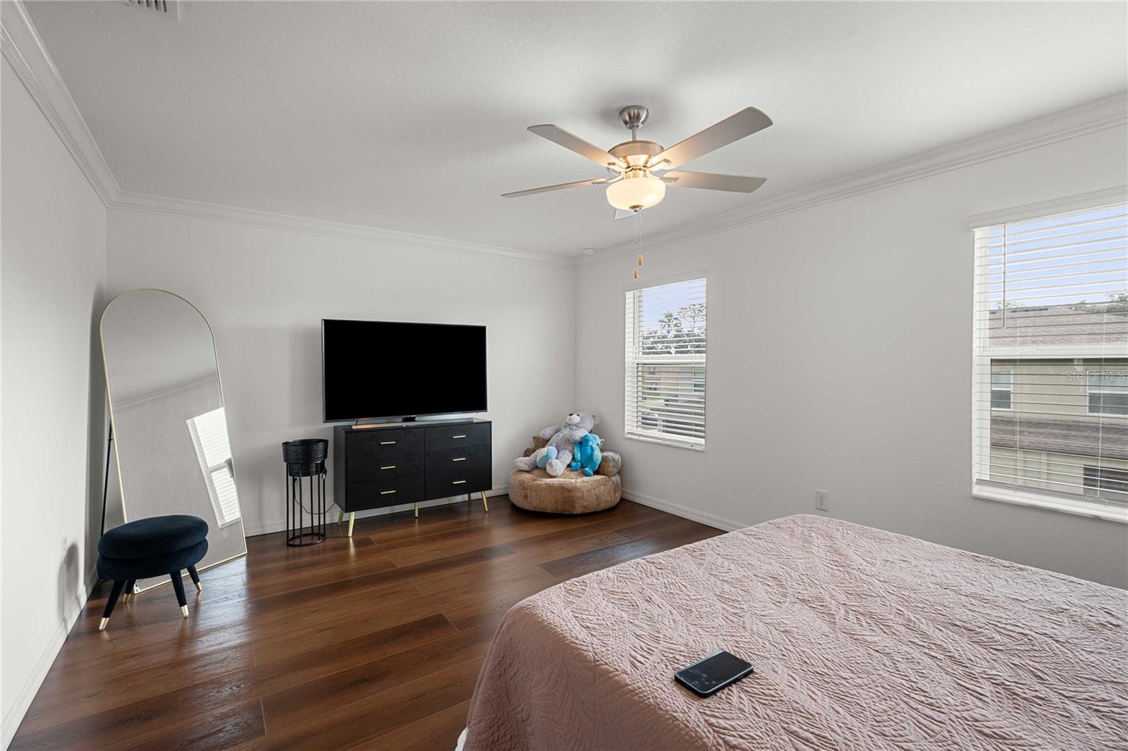 ABBOTT SQUARE PH 2 - Residential Lease