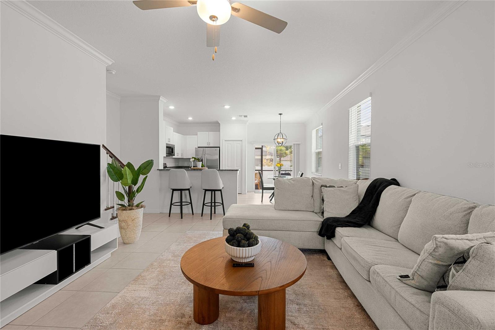 ABBOTT SQUARE PH 2 - Residential Lease