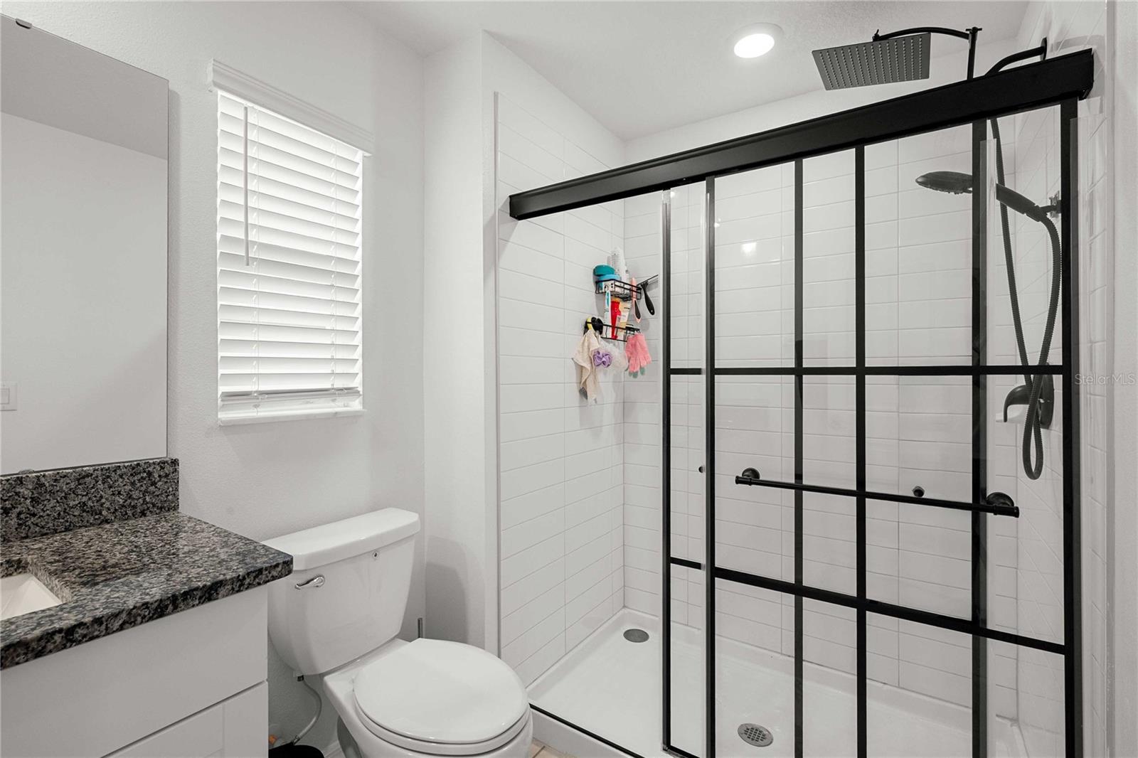 ABBOTT SQUARE PH 2 - Residential Lease