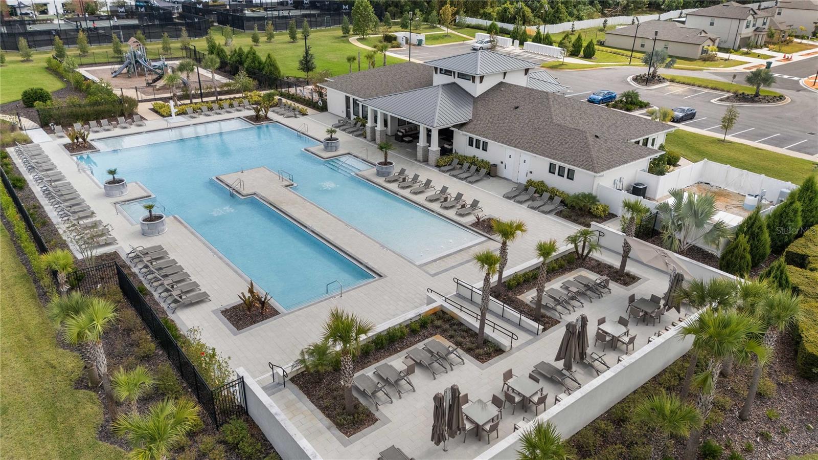 ABBOTT SQUARE PH 2 - Residential Lease