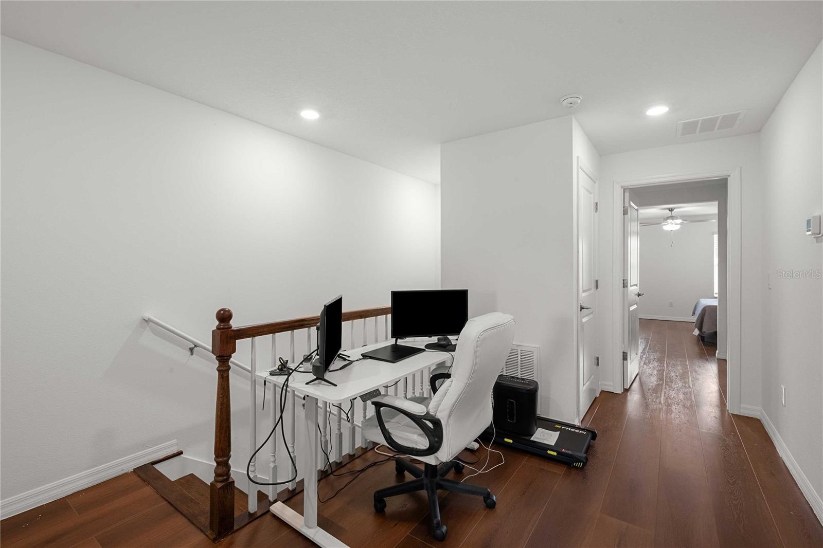 ABBOTT SQUARE PH 2 - Residential Lease