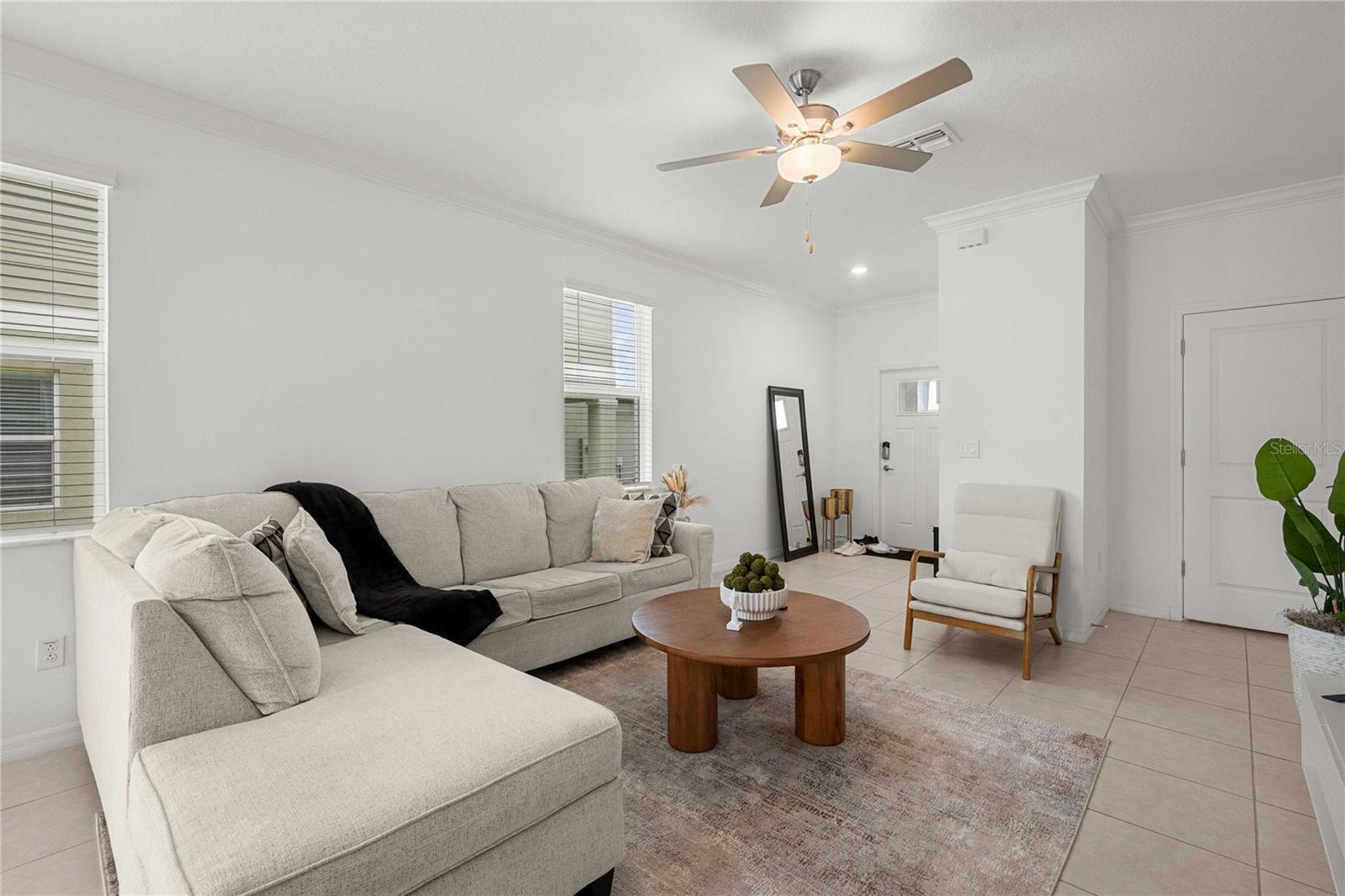 ABBOTT SQUARE PH 2 - Residential Lease