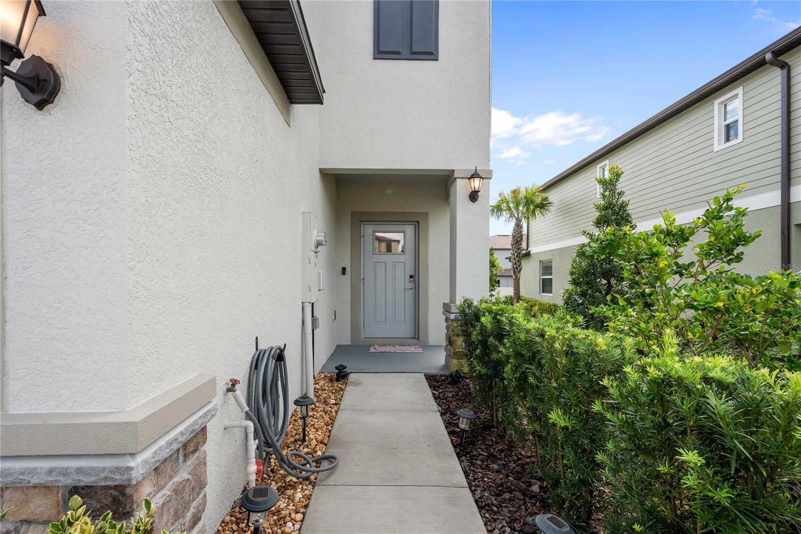 ABBOTT SQUARE PH 2 - Residential Lease