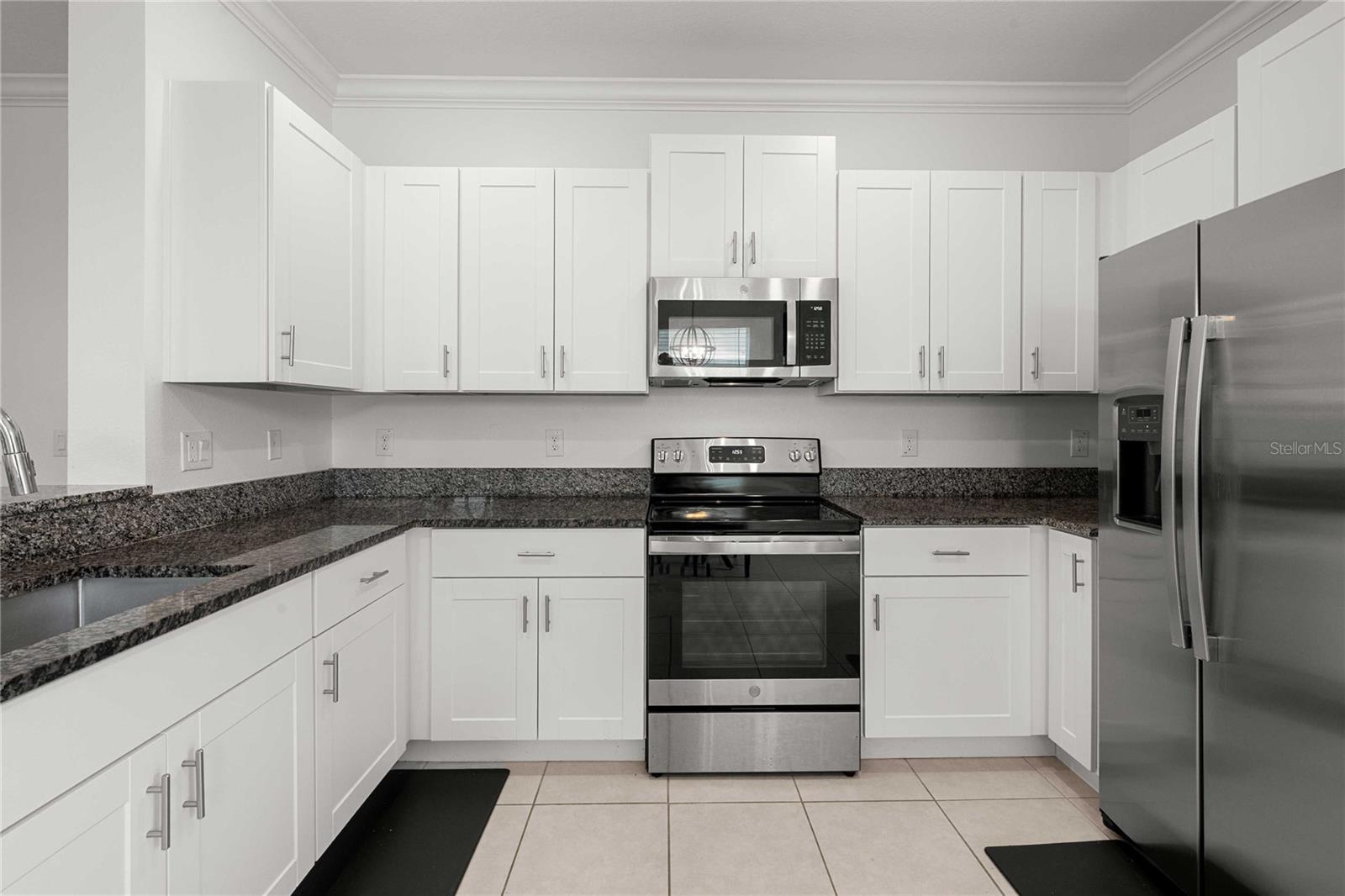 ABBOTT SQUARE PH 2 - Residential Lease