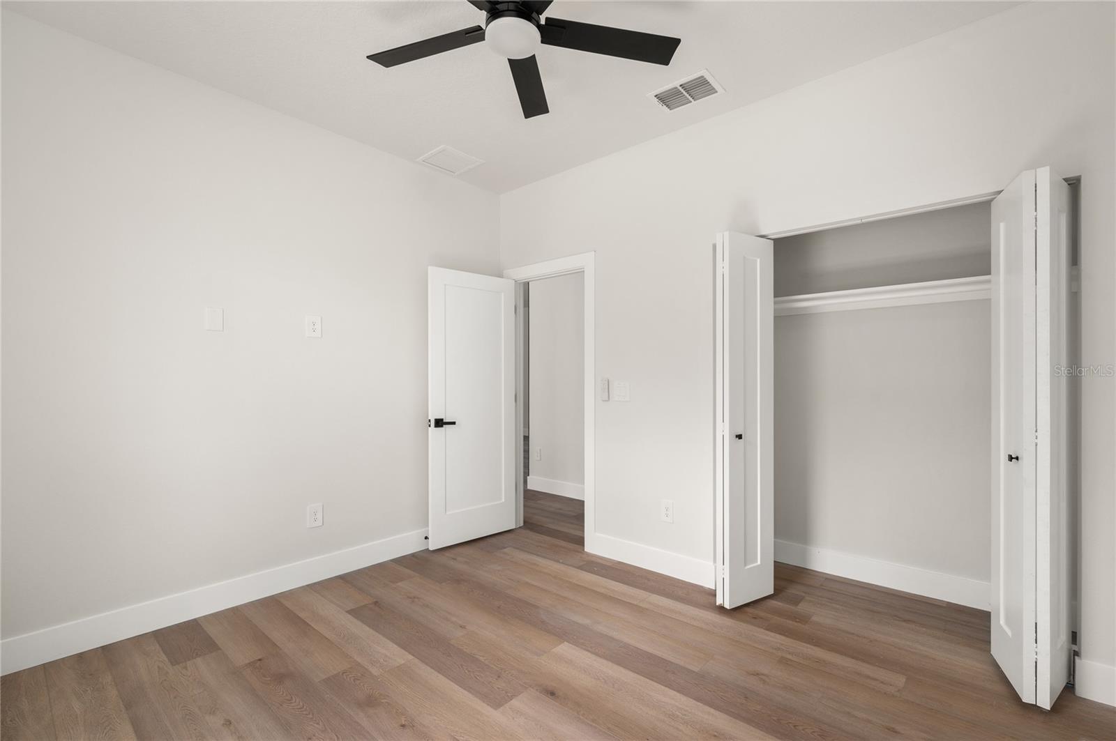 SUN N LAKE - Residential