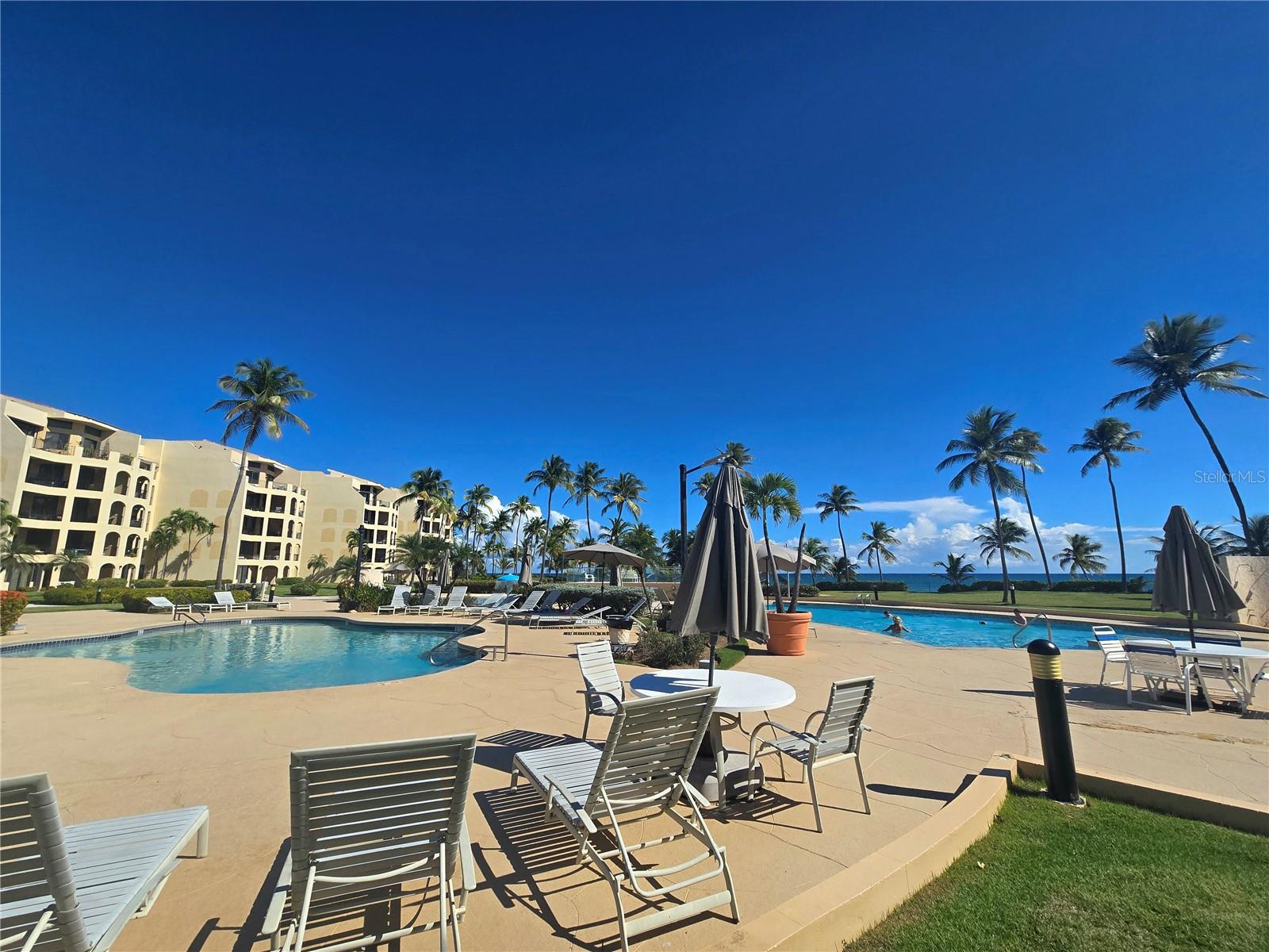 CRESCENT BEACH - Residential