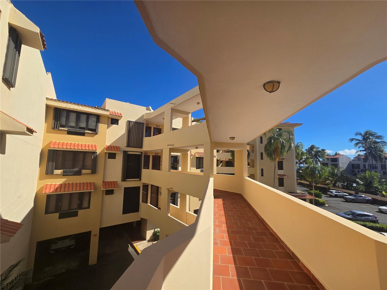 CRESCENT BEACH - Residential