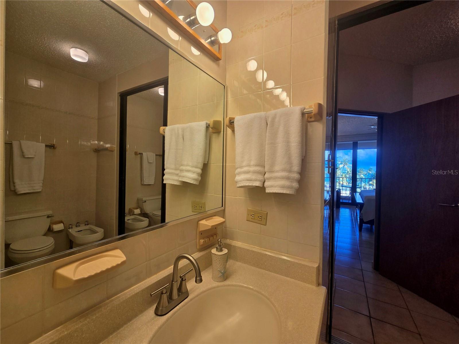 CRESCENT BEACH - Residential