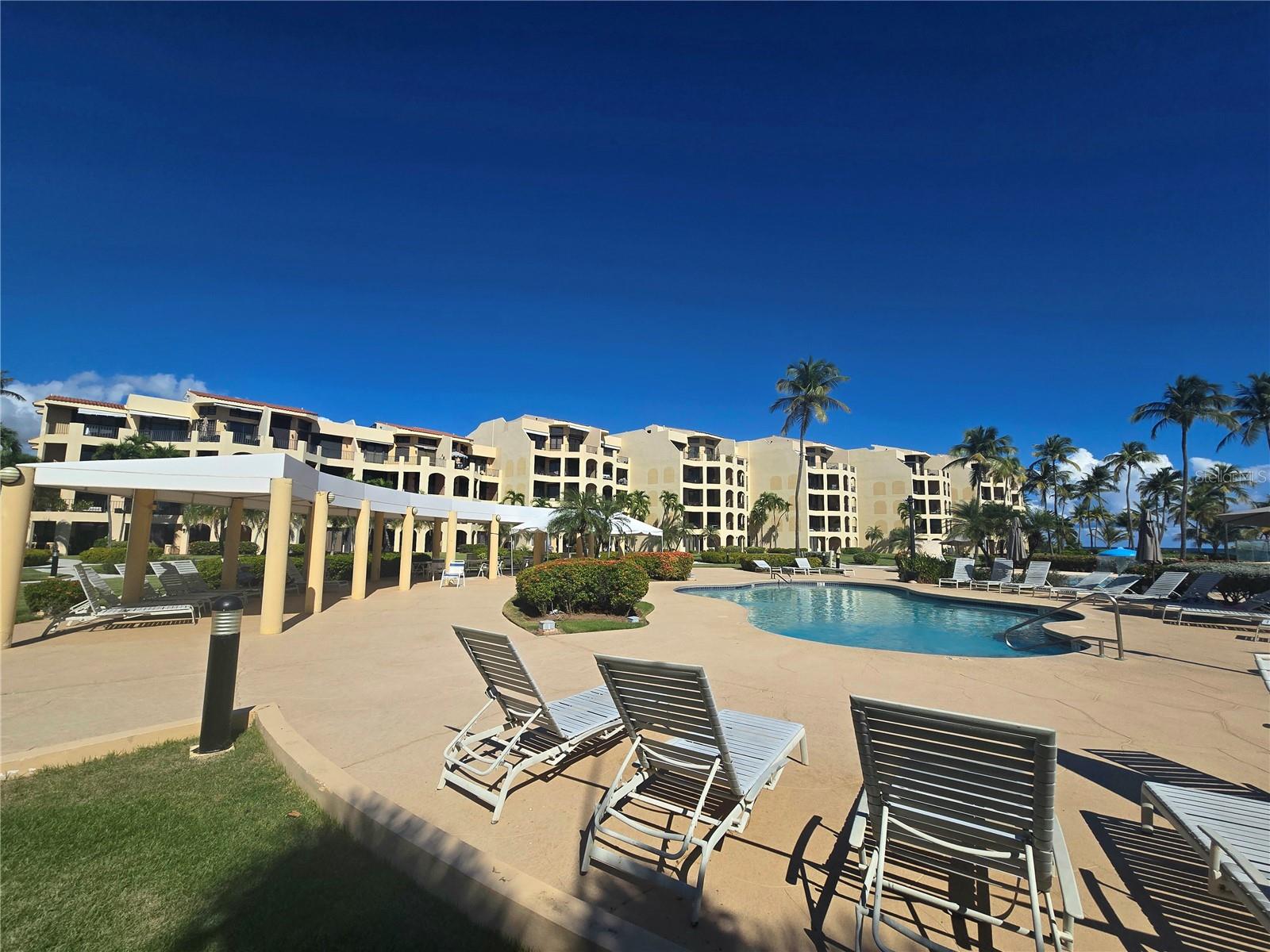 CRESCENT BEACH - Residential